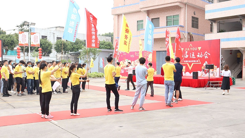 J9���Ź���վ�������Ľ��˶��� (3)